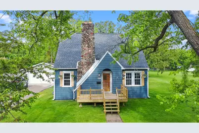 120 S Jackson St, Elkhorn, WI 53121 - Photo 1