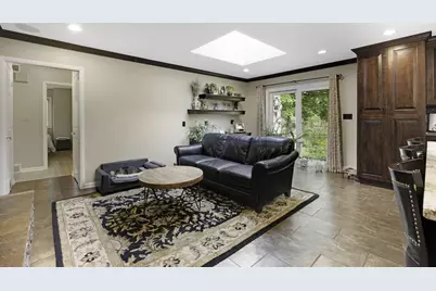 11016 N Lakeside Rd, Mequon, WI 53092 - Photo 7