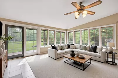 11016 N Lakeside Rd, Mequon, WI 53092 - Photo 9