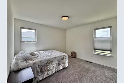 411  Rosewood Ct, Lake Mills, WI 53551 - Photo 21