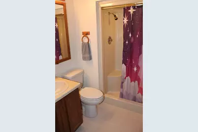 1323  Lauderdale Pl, Onalaska, WI 54650 - Photo 15