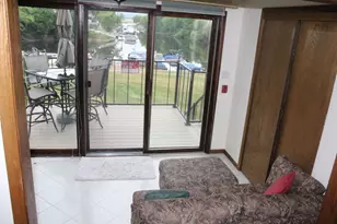 1323 Lauderdale Pl, Onalaska, WI 54650 - Photo 7