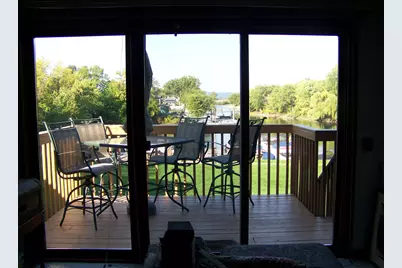 1323  Lauderdale Pl, Onalaska, WI 54650 - Photo 11