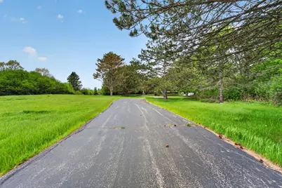 8675 N Range Line Rd, River Hills, WI 53217 - Photo 9