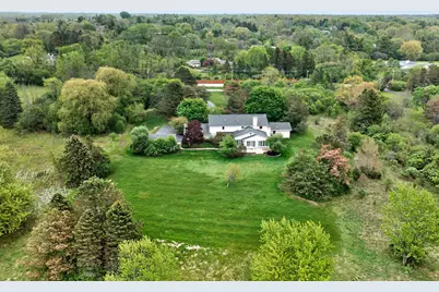 8675 N Range Line Rd, River Hills, WI 53217 - Photo 15