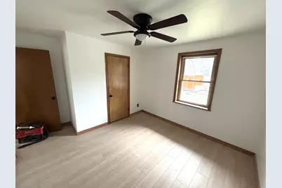N48W15032 W Lisbon Rd, Menomonee Falls, WI 53051 - Photo 9