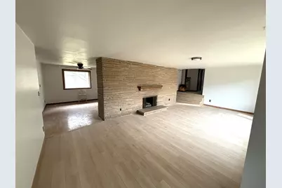 N48W15032 W Lisbon Rd, Menomonee Falls, WI 53051 - Photo 3