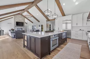 W4464 Lakeview Gln Dr, Lake Geneva, WI 53147 - Photo 13
