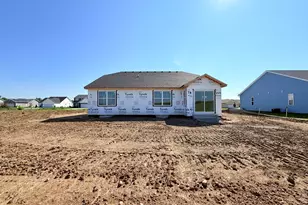 210 Linden Ln, Delavan, WI 53115 - Photo 7