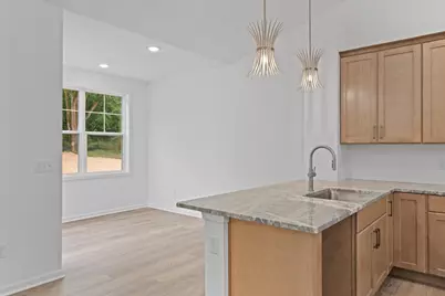 210  Linden Ln, Delavan, WI 53115 - Photo 5