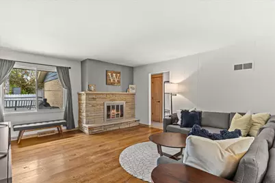 W215N10367  Laurel Ct, Germantown, WI 53017 - Photo 7