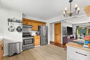 W215N10367 Laurel Ct, Germantown, WI 53017 - Photo 11