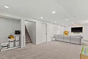 W215N10367 Laurel Ct, Germantown, WI 53017 - Photo 29