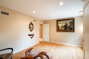 229 Indian Creek Ct, Fox Point, WI 53217 - Photo 43