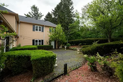 229  Indian Creek Ct, Fox Point, WI 53217 - Photo 63