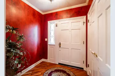 229  Indian Creek Ct, Fox Point, WI 53217 - Photo 5