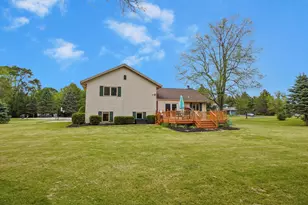 S92W35305 Barbary Ct, Eagle, WI 53119 - Photo 21