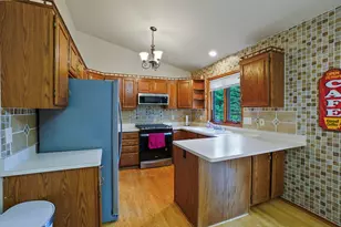 S92W35305 Barbary Ct, Eagle, WI 53119 - Photo 9