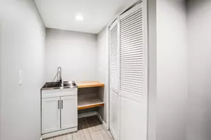 6221 N Lake Dr, Whitefish Bay, WI 53217 - Photo 33