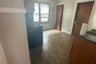 2714 W Concordia Ave, Milwaukee, WI 53216 - Photo 5