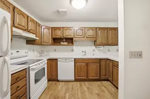 234 Minz Park Cir, West Bend, WI 53095 - Photo 7
