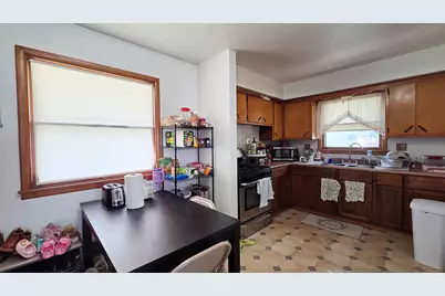 7408 W Carmen Ave, Milwaukee, WI 53218 - Photo 11