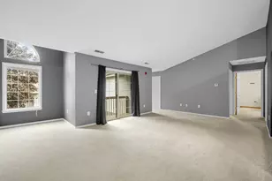 9322 W Loomis Rd, Franklin, WI 53132 - Photo 5