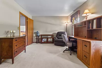 7239  Sherry Ln, Racine, WI 53185 - Photo 15