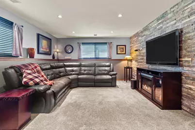 7239  Sherry Ln, Racine, WI 53185 - Photo 19