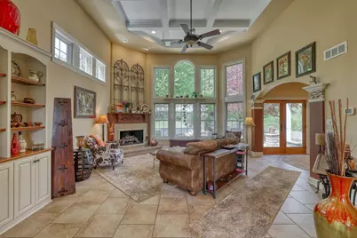 5249  Red Cedar Ct, West Bend, WI 53095 - Photo 9