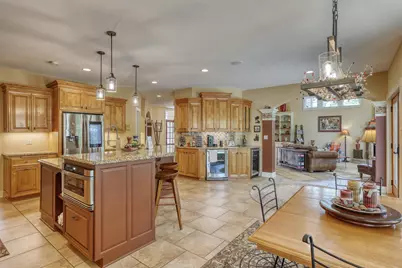 5249  Red Cedar Ct, West Bend, WI 53095 - Photo 9