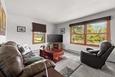 220 S 18th #4 Ave, West Bend, WI 53095 - Photo 7