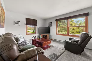 220 S 18th Ave, West Bend, WI 53095 - Photo 7