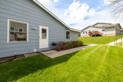 220 S 18th #4 Ave, West Bend, WI 53095 - Photo 5