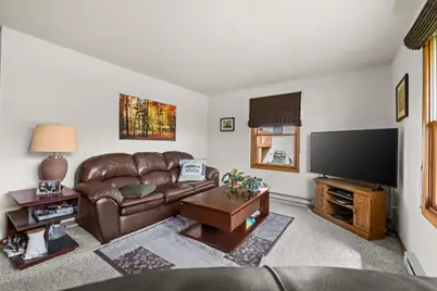 220 S 18th #4 Ave, West Bend, WI 53095 - Photo 9