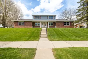 220 S 18th Ave, West Bend, WI 53095 - Photo 1