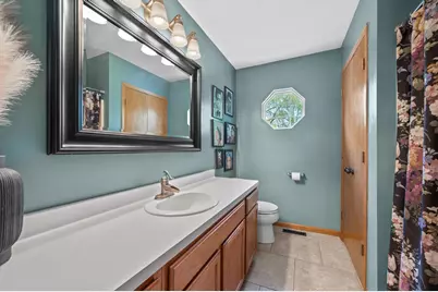 1202 W Oakwood Rd, Oak Creek, WI 53154 - Photo 9