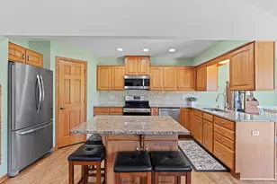 S102W21550 Kelsey Dr, Muskego, WI 53150 - Photo 9