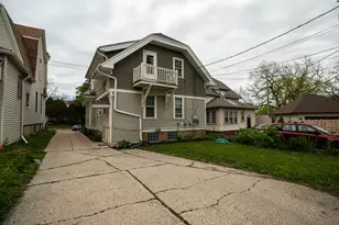 932 N 68th St, Wauwatosa, WI 53213 - Photo 5