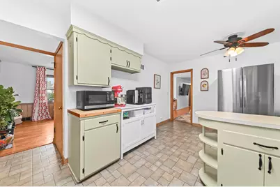 4447 W Midland Dr, Milwaukee, WI 53219 - Photo 11