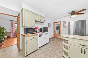 4447 W Midland Dr, Milwaukee, WI 53219 - Photo 11