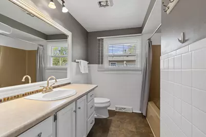 617 N 28th St, Sheboygan, WI 53081 - Photo 19