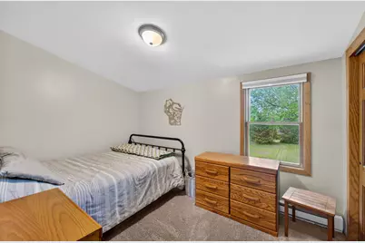 8409 S 35th St, Franklin, WI 53132 - Photo 15