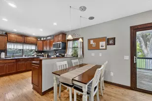 8409 S 35th St, Franklin, WI 53132 - Photo 9