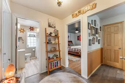 3232 N 79th St, Milwaukee, WI 53222 - Photo 9