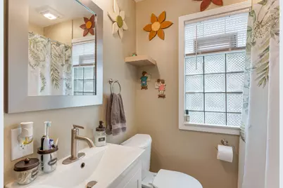 3232 N 79th St, Milwaukee, WI 53222 - Photo 11