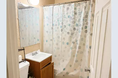 4021 N 24th Pl #4023, Milwaukee, WI 53209 - Photo 5