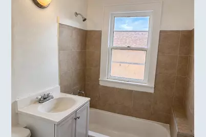 4021 N 24th Pl #4023, Milwaukee, WI 53209 - Photo 9