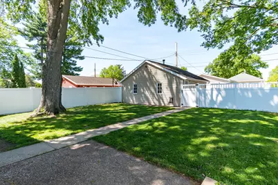 1216  East Ave, La Crosse, WI 54601 - Photo 25