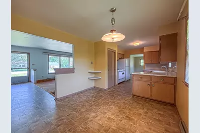 3150 S Ventura Dr, New Berlin, WI 53151 - Photo 9